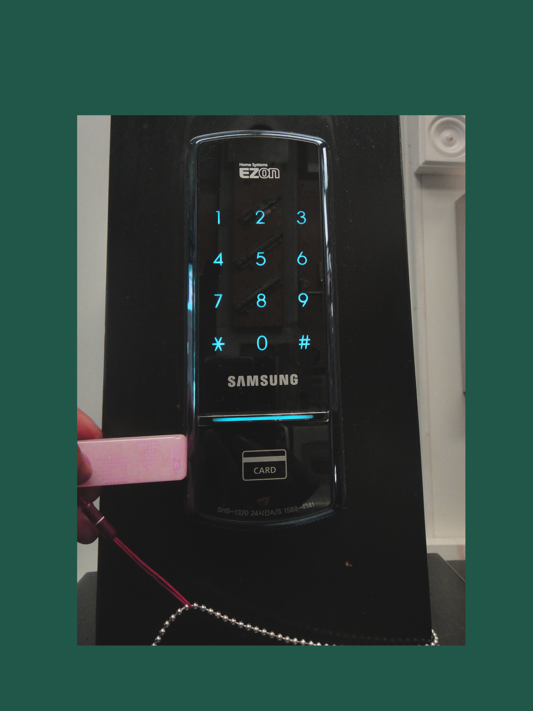 Access Control: Electronic Keys & Card Readers